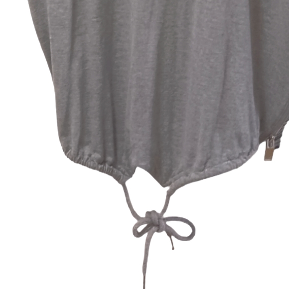 - SWITCH REMARKABLE TEE WITH FUN DETAILS - Picture 7 of 7